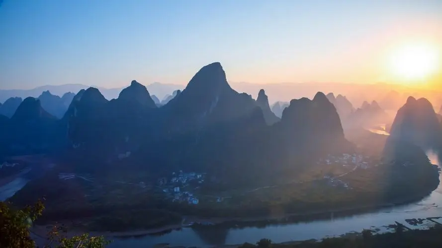 无人化工业